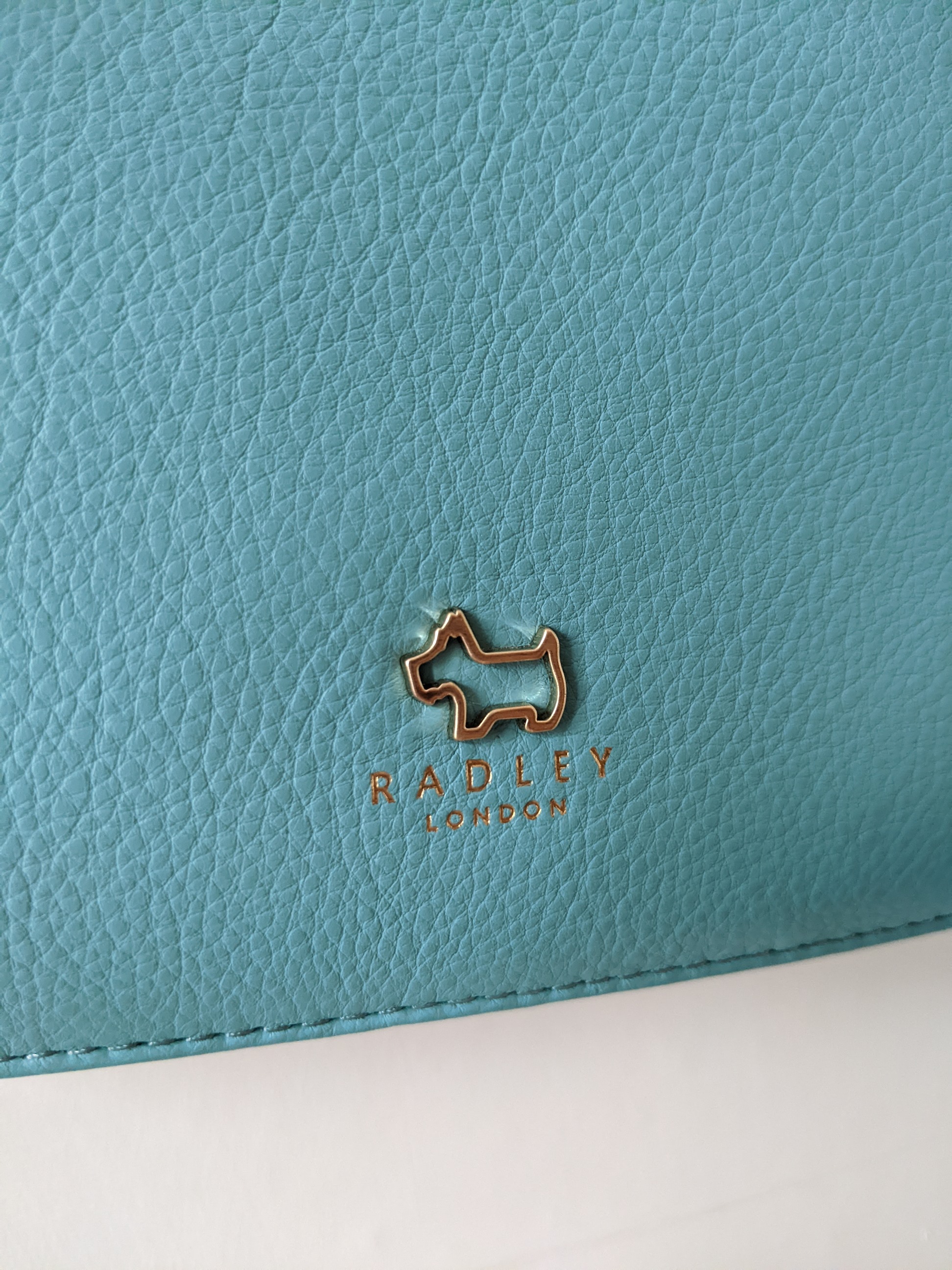 Radley Bag (close-up, logo)