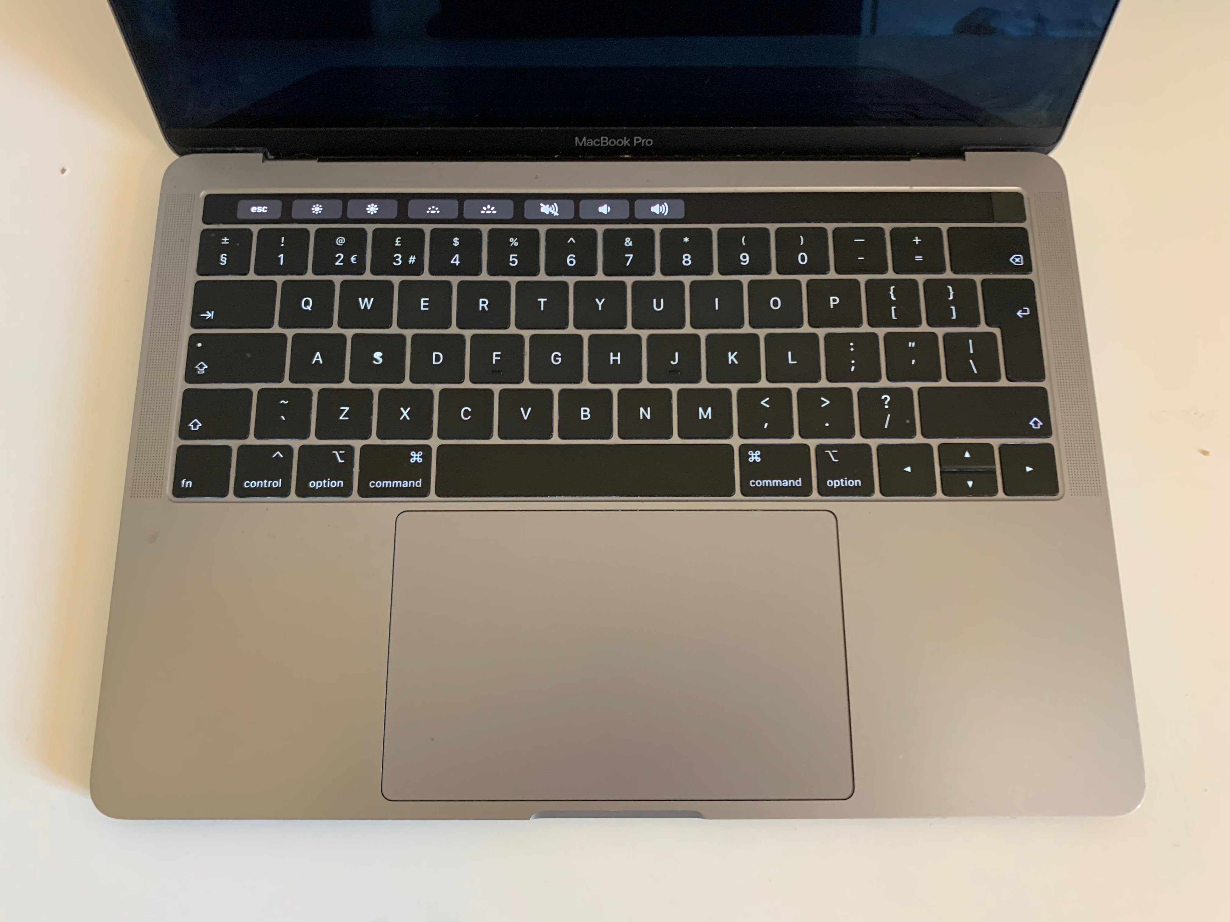 Keyboard and Touchbar