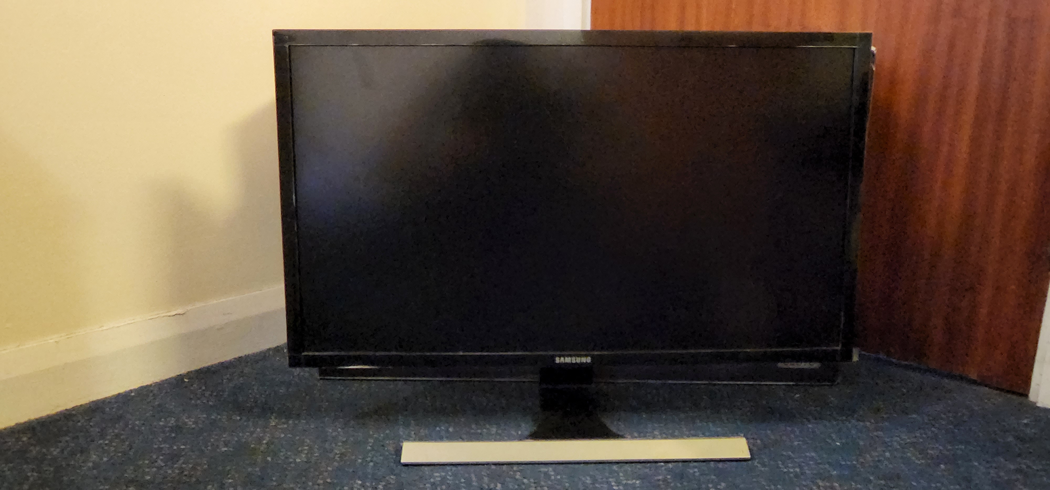 Monitor front-view