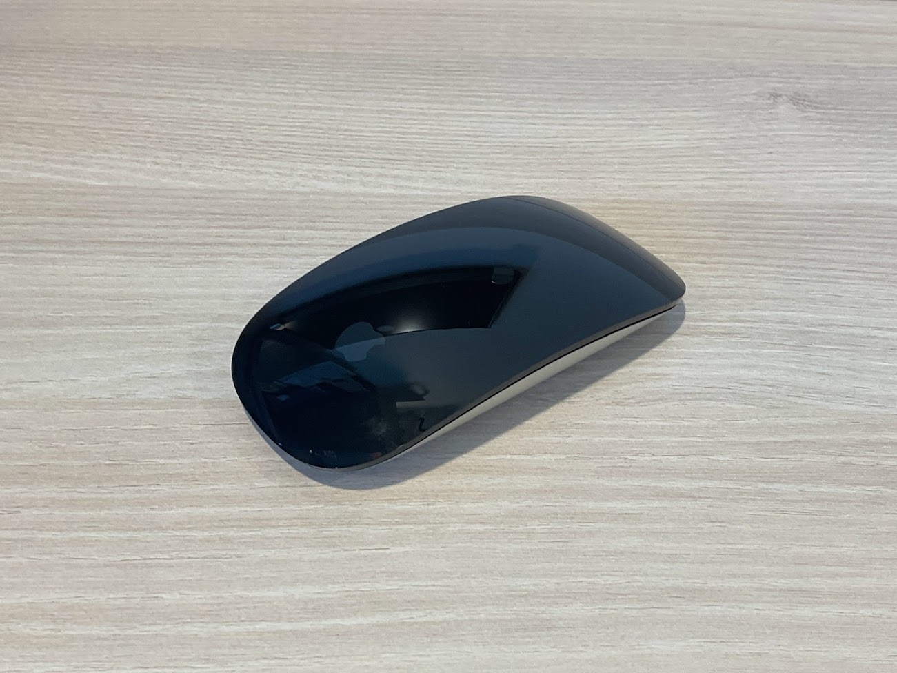 Apple Magic Mouse (Black Color)