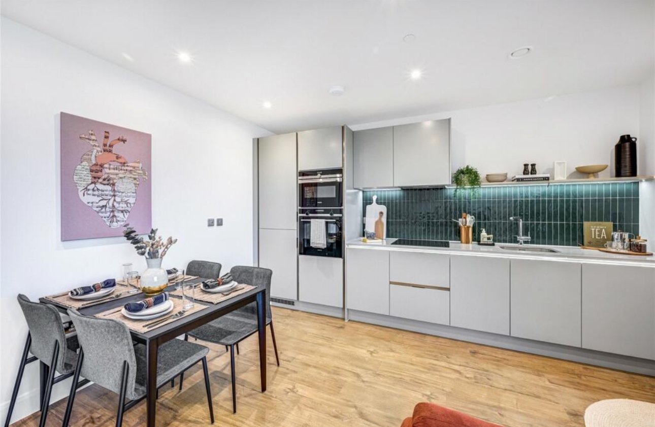 Dining area & Kitchen