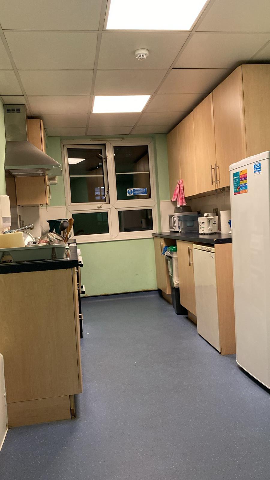 Kitchen shared between 5 people